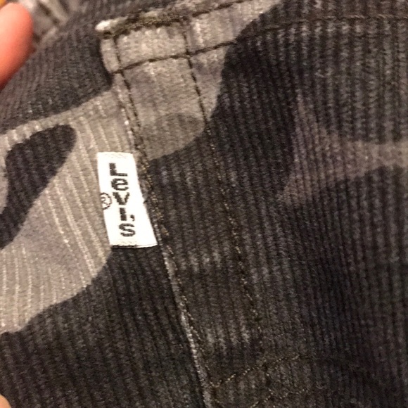 LEVIS - Picture 5 of 5